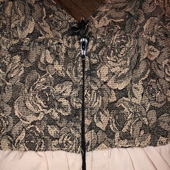 Short flowy dress - Picture 4 of 5